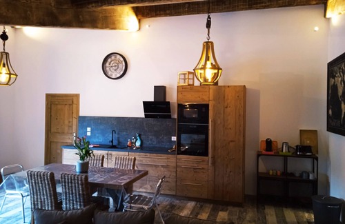 Chateaurenard Cottage | 18th century gite mas in Provence with SPA