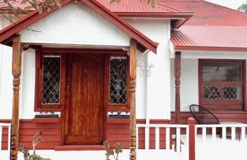 McLaren Vale House | 1900's cosy cottage - Peaceful couples retreat in the heart of McLaren Vale
