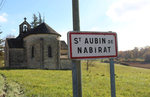 Saint-Aubin-de-Nabirat House | 19th-century barn. Calm, Nature. Ideal for families with young children.