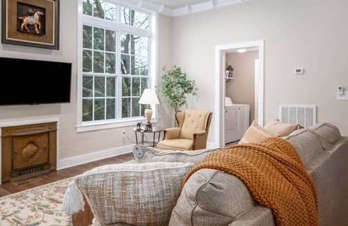 Franklinville House | 1BD Cottage - Walk to Deep River in Historic Franklinville