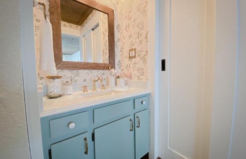 Winter Park Apartment | 1BR 1BA in Historic Park Ave Home