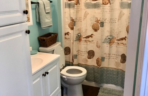 Cottonwood House | 1BR 1BA QUIET COUNTRY COTTAGE - PET FRIENDLY
