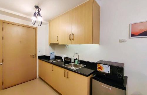 Barangka Ilaya Apartment | 1BR Condotel with Balcony at SM Light Residences #LT02