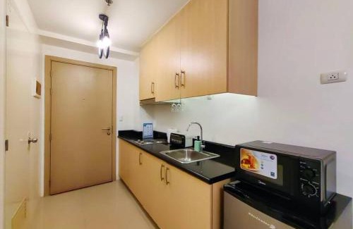 Barangka Ilaya Apartment | 1BR Condotel with Balcony at SM Light Residences #LT02