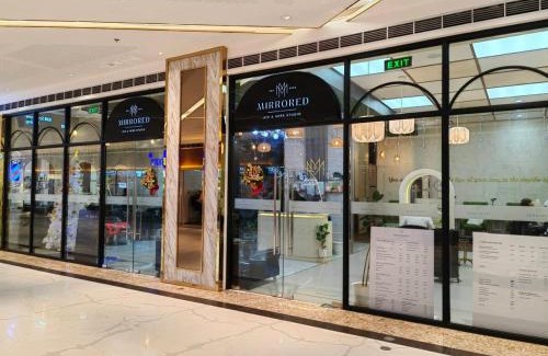 Highway Hills Apartment | 1BR Condotel with Balcony at FAME Residences #FM46-1