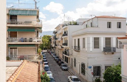 Thissio Apartment | 1BR Thiseio Charm - 10 Minutes From Acropolis