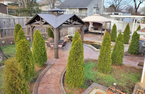 La Vergne House | 1min to Percy Priest Lake/2 Masters/Quiet Family Home