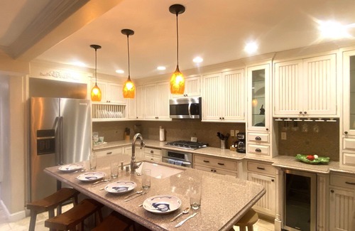 West Newport House | 1Min2BeachDisney25MinEVChargeParkingBikesBBQWasher