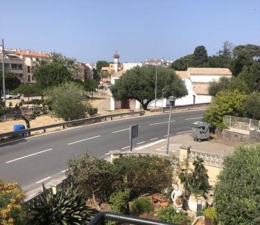 Llanca Apartment | 1r PIS AL PORT-Terrassa i Jardí