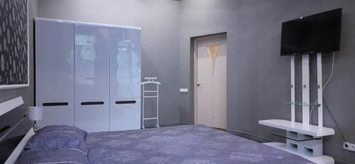 Dnipro Apartment | 2-комнатная с раздельными комнатами, парковочное место для авто, центр, улица Короленко 15