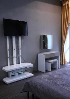 Dnipro Apartment | 2-комнатная с раздельными комнатами, парковочное место для авто, центр, улица Короленко 15