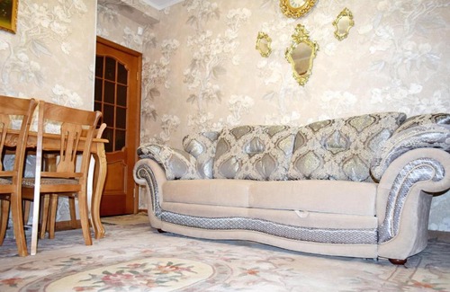 Kirovskiy Apartment | 2-х комнатная квартира, изолированные комнаты, на площади Маркса