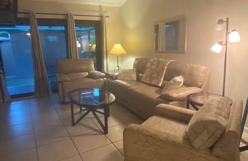 Wellington Villa | 2/2/2 villa in the heart of Wellington. Walk to restaurants & mall. Pet friendly