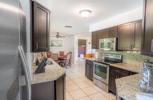 Southwest Ranches Villa | 2.5 Acres in Southwest Ranches Open for 40 person Weddings & Events!