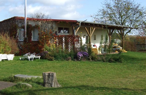 Muritz House | 2 apartments in the house incl. Fireplace and sauna on the shallow lake, Klocksin