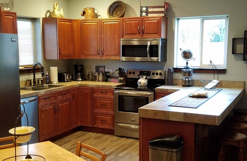 Evergreen House | 2 Bd, 1 1/4 bath House Central to Glacier Park, Flathead Lake, Whitefish Lake.