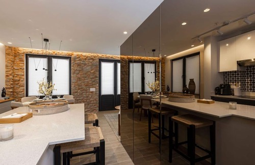 Panama City Condo | 2 bdr ποΈ+ 1 bthr π Apt in Casco Viejo w/Rooftop Pool πππΈ