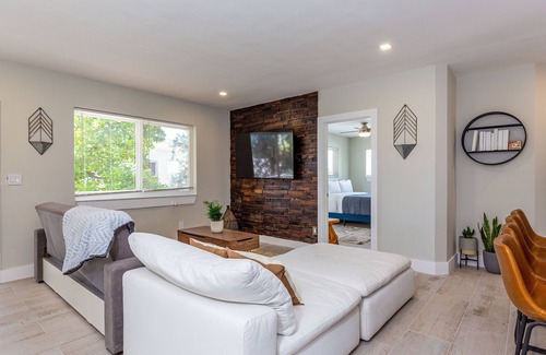 Surfside Condo | 2 Bdrm Beach Condo