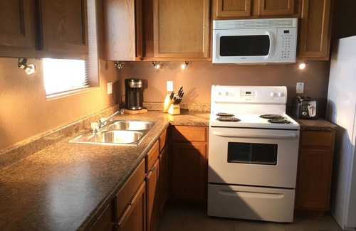 Tonopah House | 2 Bdrm home for Outage/SRP Solar Project Workers