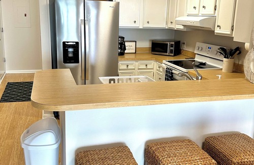 Atlantic Beach Condo | 2 Bed, 2 Bath Oceanfront Condo at Island Beach & Racquet Club