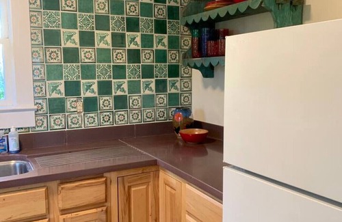 Las Cruces House | 2 bed and pullout sofa kids and dogs welcome