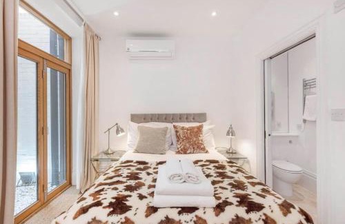 Parsons Green and Walham Apartment | 2 Bed - Fulham Broadway - Garden - Pets Allowed