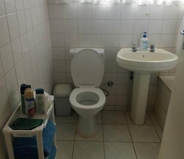 Harare Apartment | 2 bed guesthouse in Mabelreign - 2012