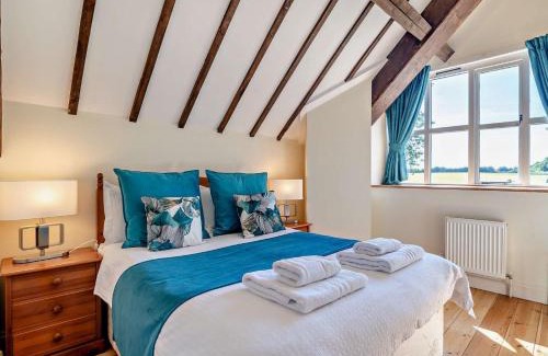 Maiden Newton House | 2 Bed in Abbotsbury 92416