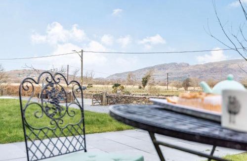 Arthog House | 2 bed in Arthog 66611