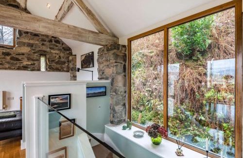 Arthog House | 2 bed in Arthog 66611
