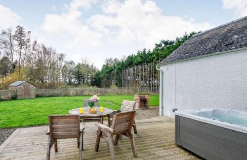 Ayr House | 2 Bed in Ayr 90039