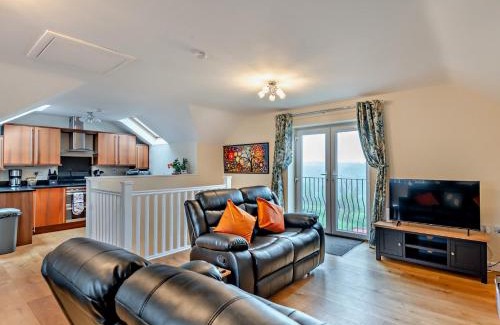 Cinderford House | 2 Bed in Cinderford 94754