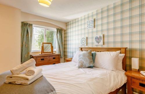 Ilfracombe House | 2 Bed in Combe Martin 86938