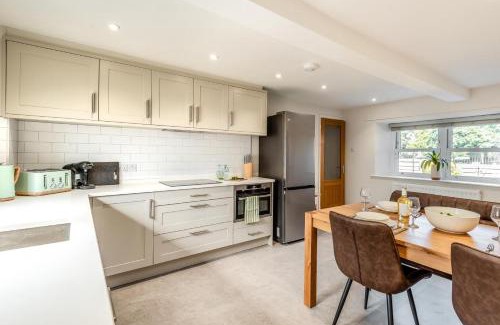 Welton House | 2 Bed in Dalston oc-g32205