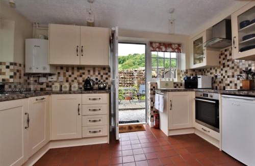 Eyam House | 2 Bed in Eyam PK812