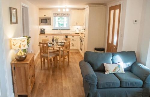 Brazzacott House | 2 Bed in Launceston 41992