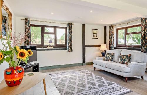 Horsebridge House | 2 Bed in Hailsham 89416