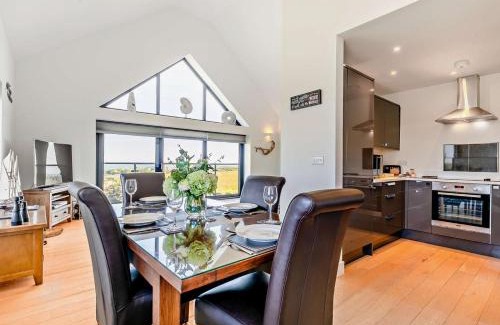 Kuggar Apartment | 2 Bed in Helston oc-s33457