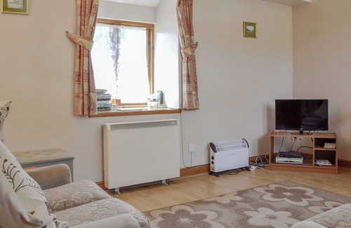 Gwynedd- Snowdonia Cottage | 2 bedroom accommodation in Capel Curig, near Betws-y-Coed