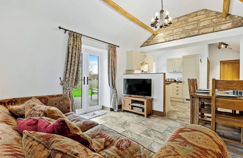 Blackford Cottage | 2 bedroom accommodation in South Barrow, near Yeovil