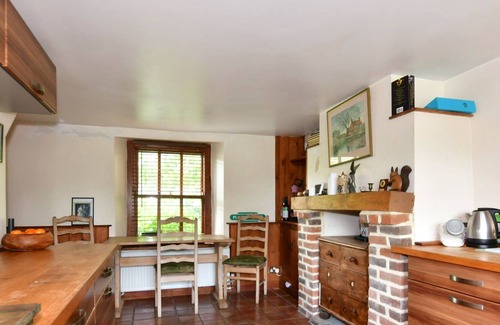 Westmarsh Cottage | 2 bedroom accommodation in Plucks Gutter, near Canterbury
