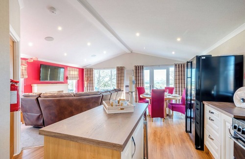 Dumfries Ski Chalet | 2 bedroom accommodation in Dumfries, Dumfries & Galloway