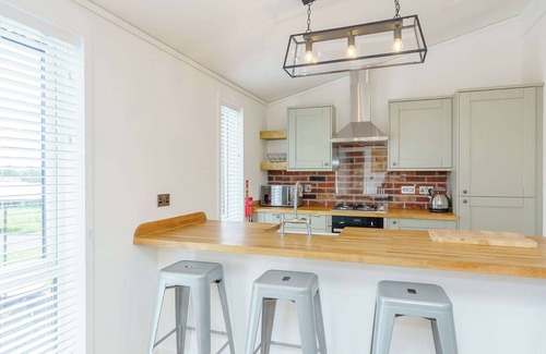 Ellesmere Ski Chalet | 2 bedroom accommodation in Tetchill