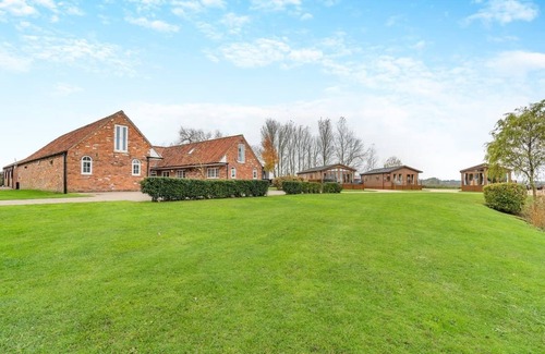 Aubourn Ski Chalet | 2 bedroom accommodation in Swinethorpe, Nr Lincoln