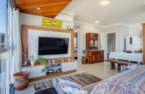 Vila Esperanca Apartment | 2 Bedroom Apartment 260m From the Beach Rib0201