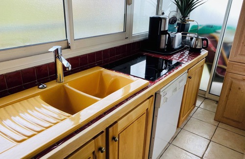 Cognet Apartment | 2-bedroom apartment close to slopes resort center