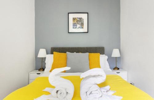 Somers Town Apartment | 2 Bedroom Apartment with Large Private Garden Near Euston