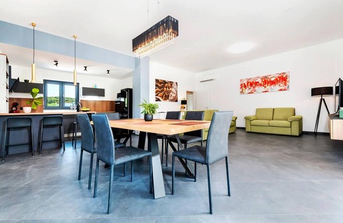 Borik House | 2 bedroom awesome home in Rovinj