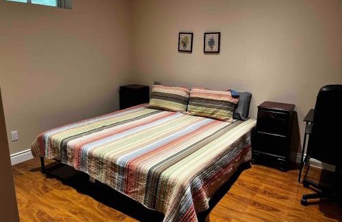 Richmond Hill Apartment | 2 bedroom basement with parking