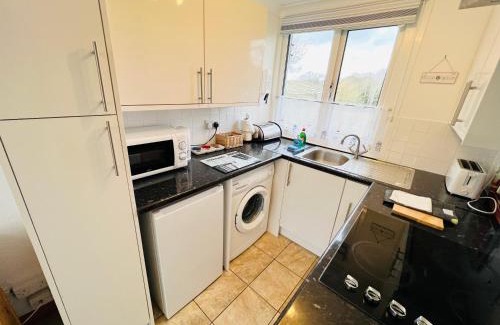 Sandown Apartment | 2 Bedroom Chalet SB11, Sandown Bay, Dog Friendly